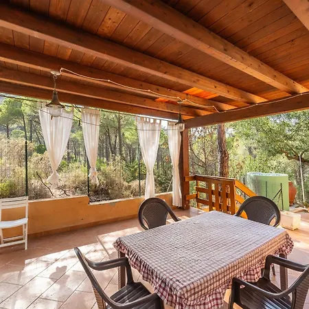 Nyaraló Caposchiera A Pinus Village Santa Margherita di Pula